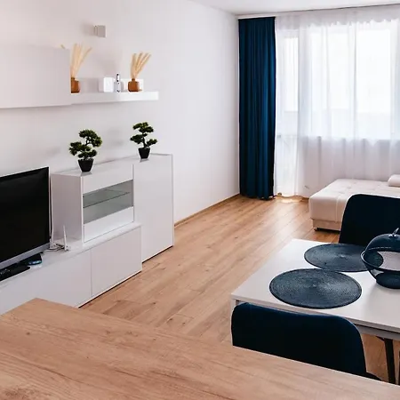Renovated 1 Bedroom - Full Kitchen - Parking - 4km Tsarevets * Veliko Tarnovo